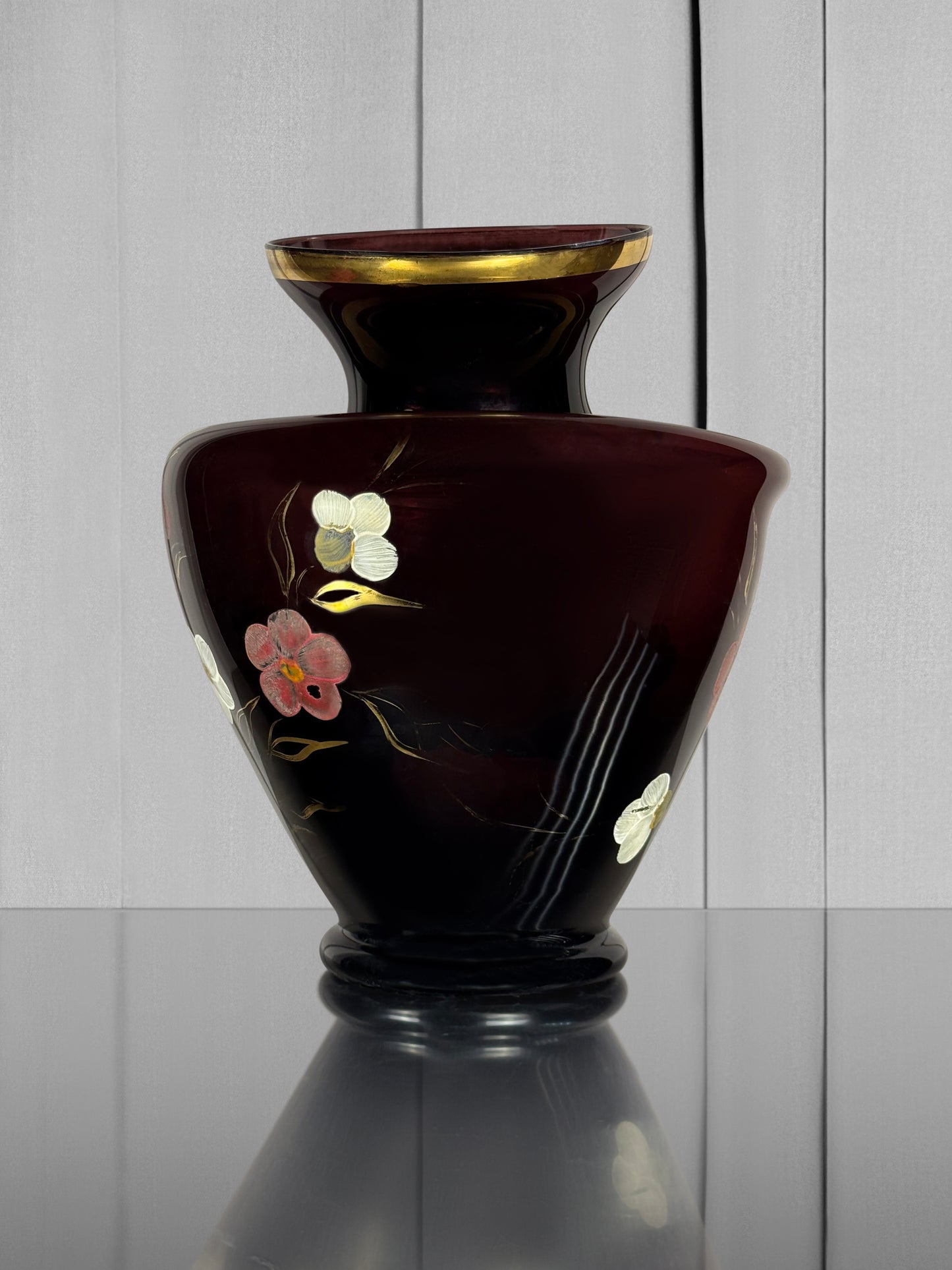 Assymetric Hydria with flowers