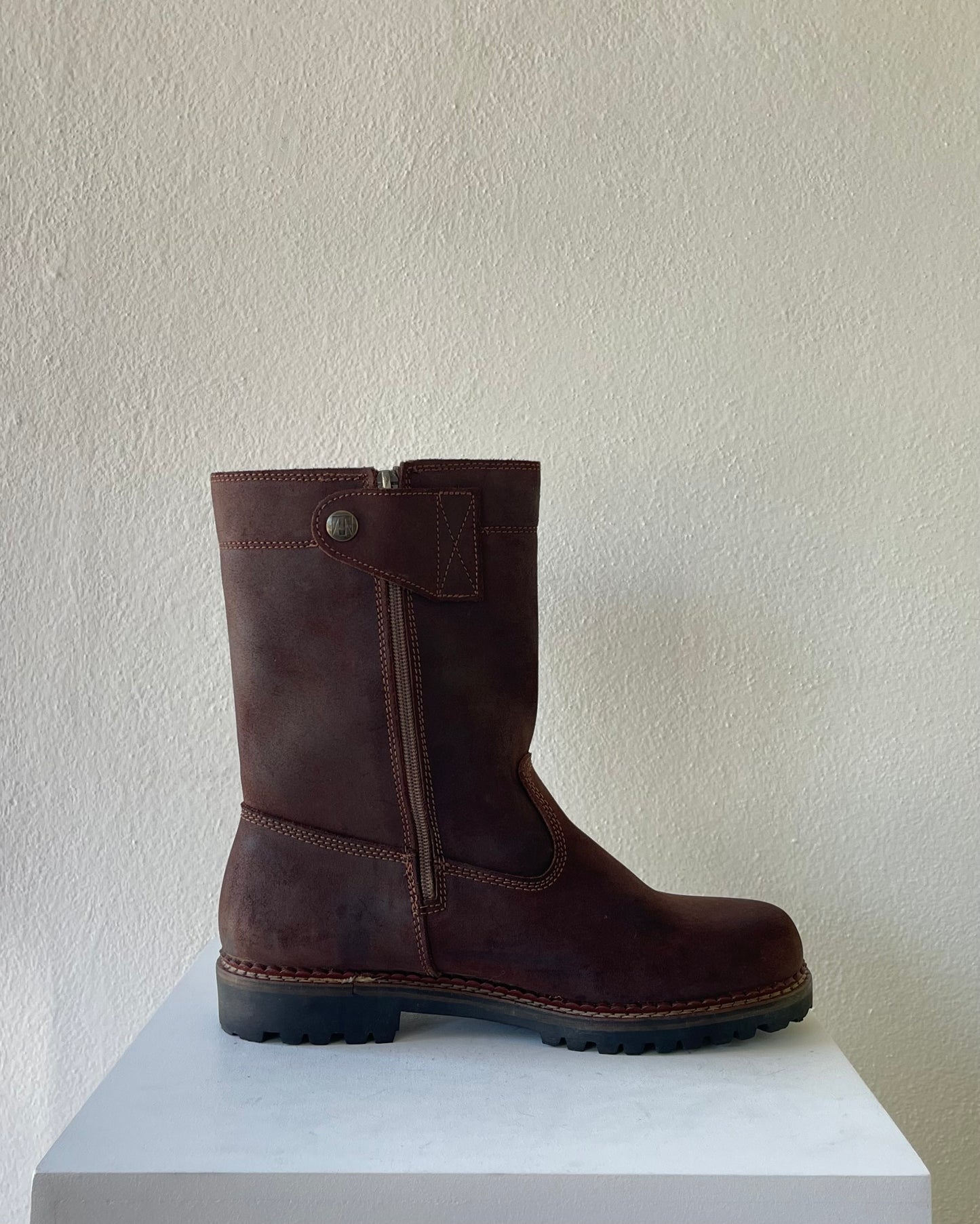 Suede boot with fur - 43