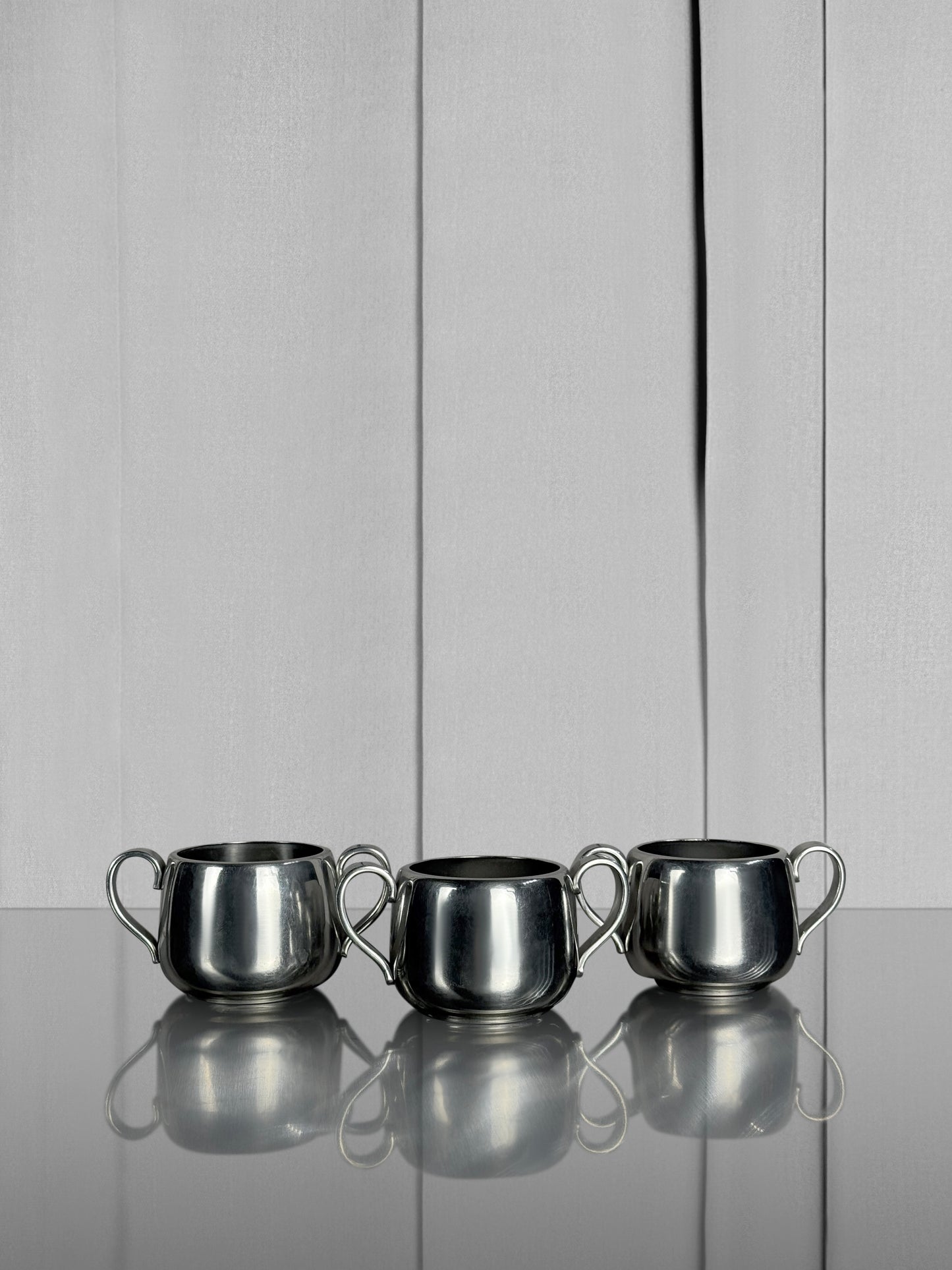 Two-handled coffee cup