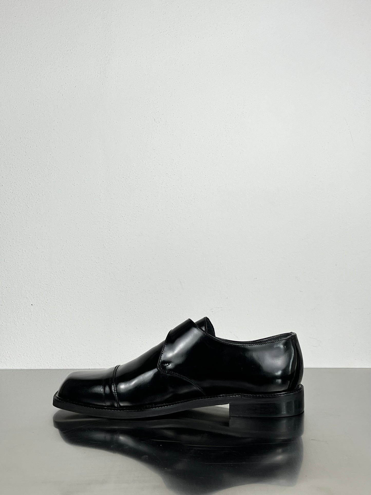 Single Monk No. 1 / Nero Lucido