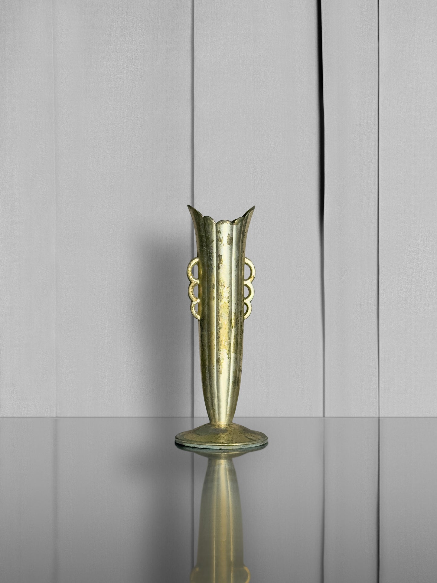 Ionic Column for a Flower