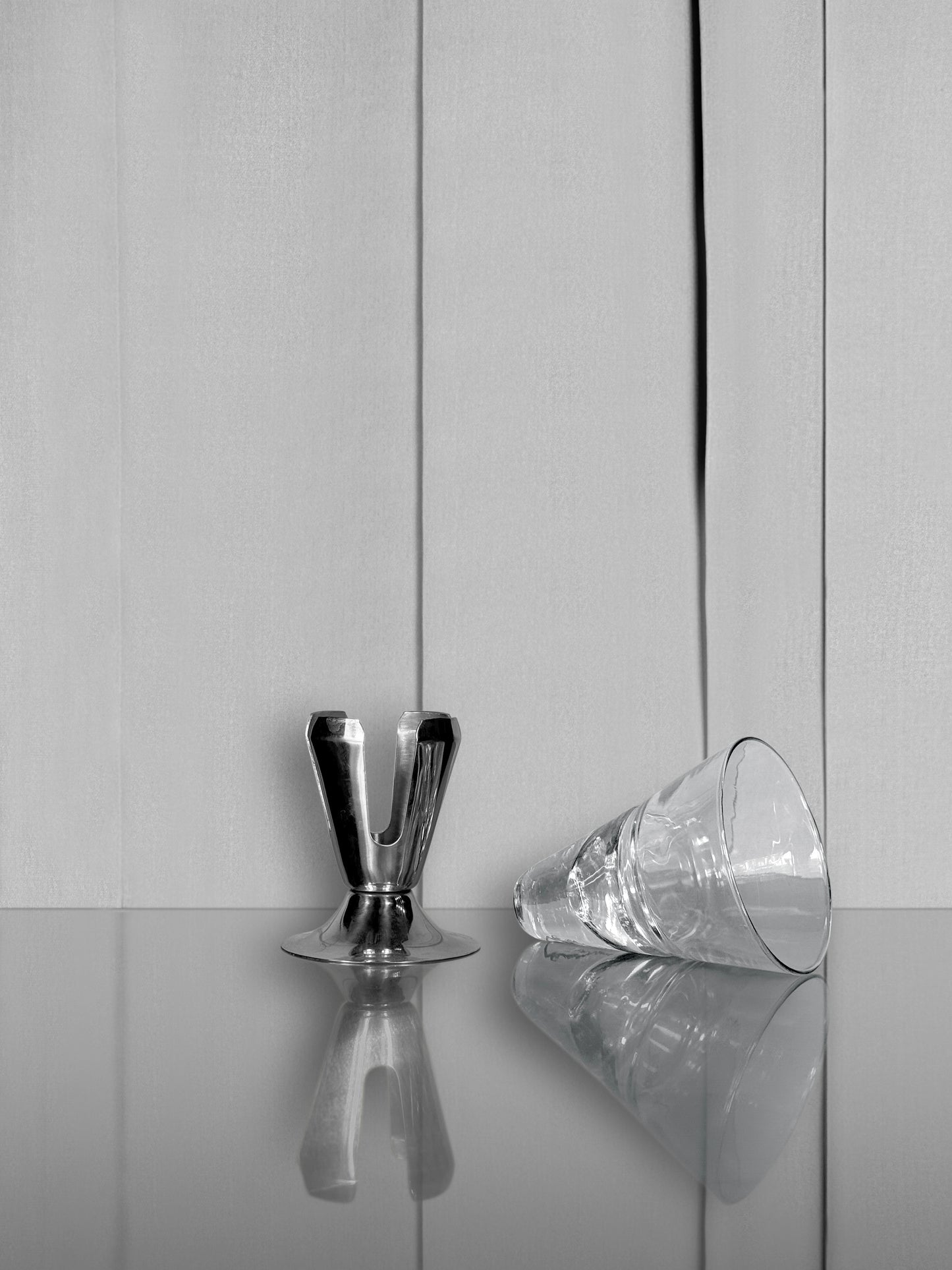 Wine glasses in Steel holders
