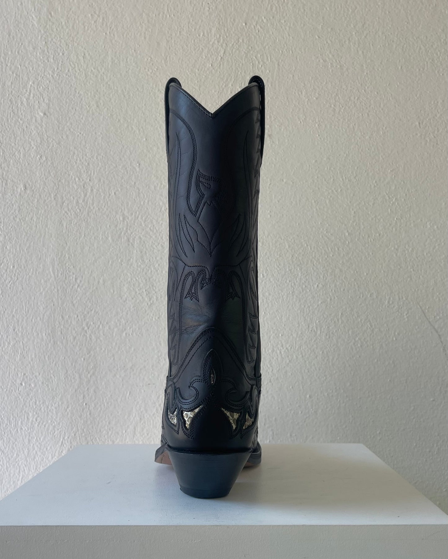 Sendra black piton boots