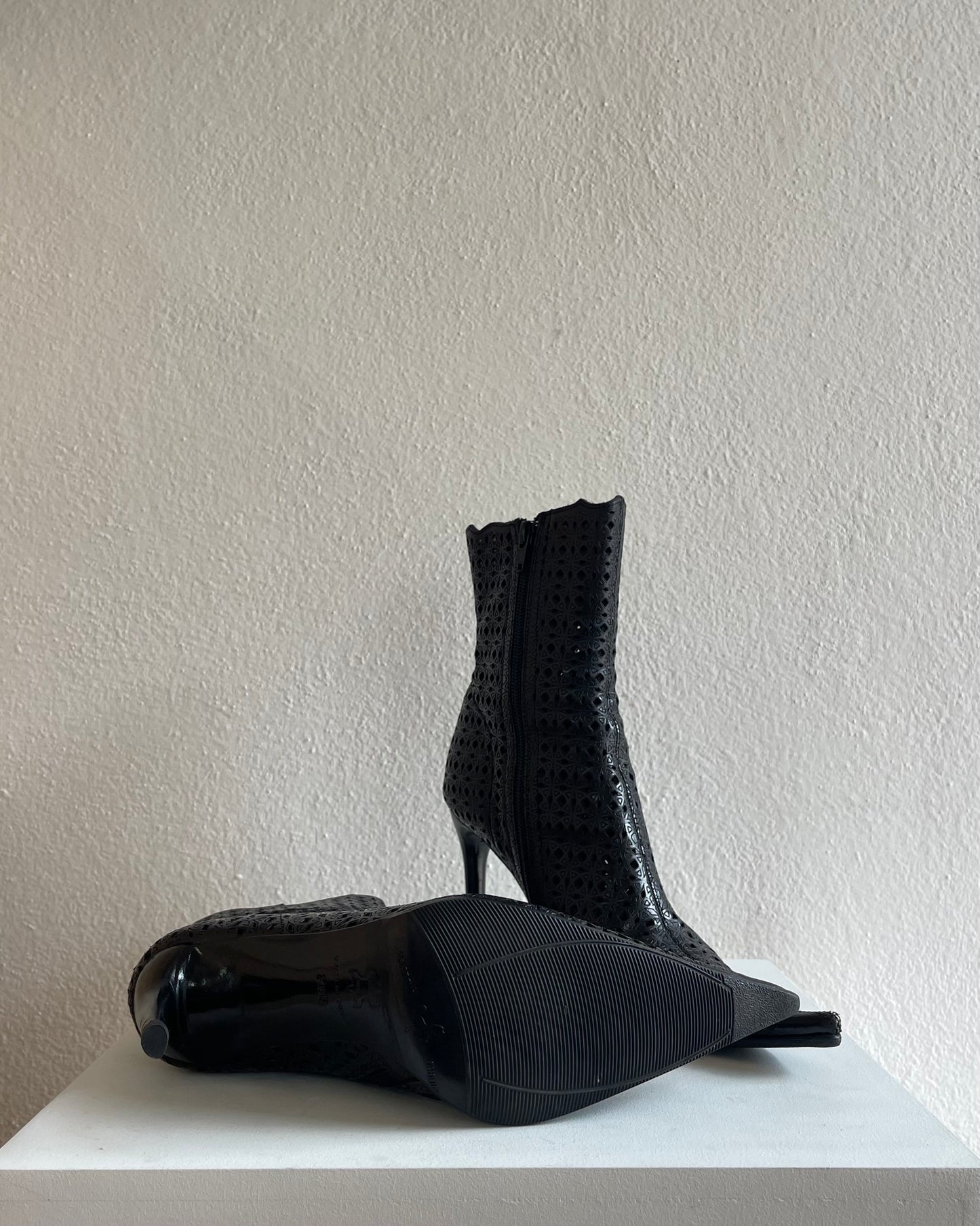 Ankle "traforato" boots - 38,5