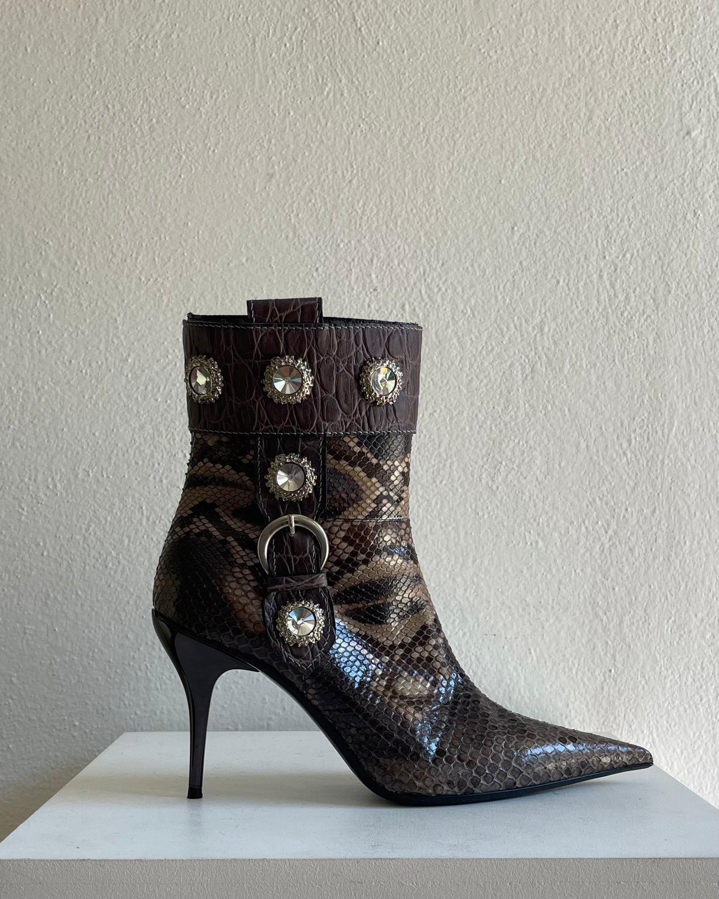 Piton & diamonds ankle boots - 39