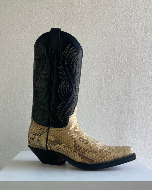 Sendra piton & black boots