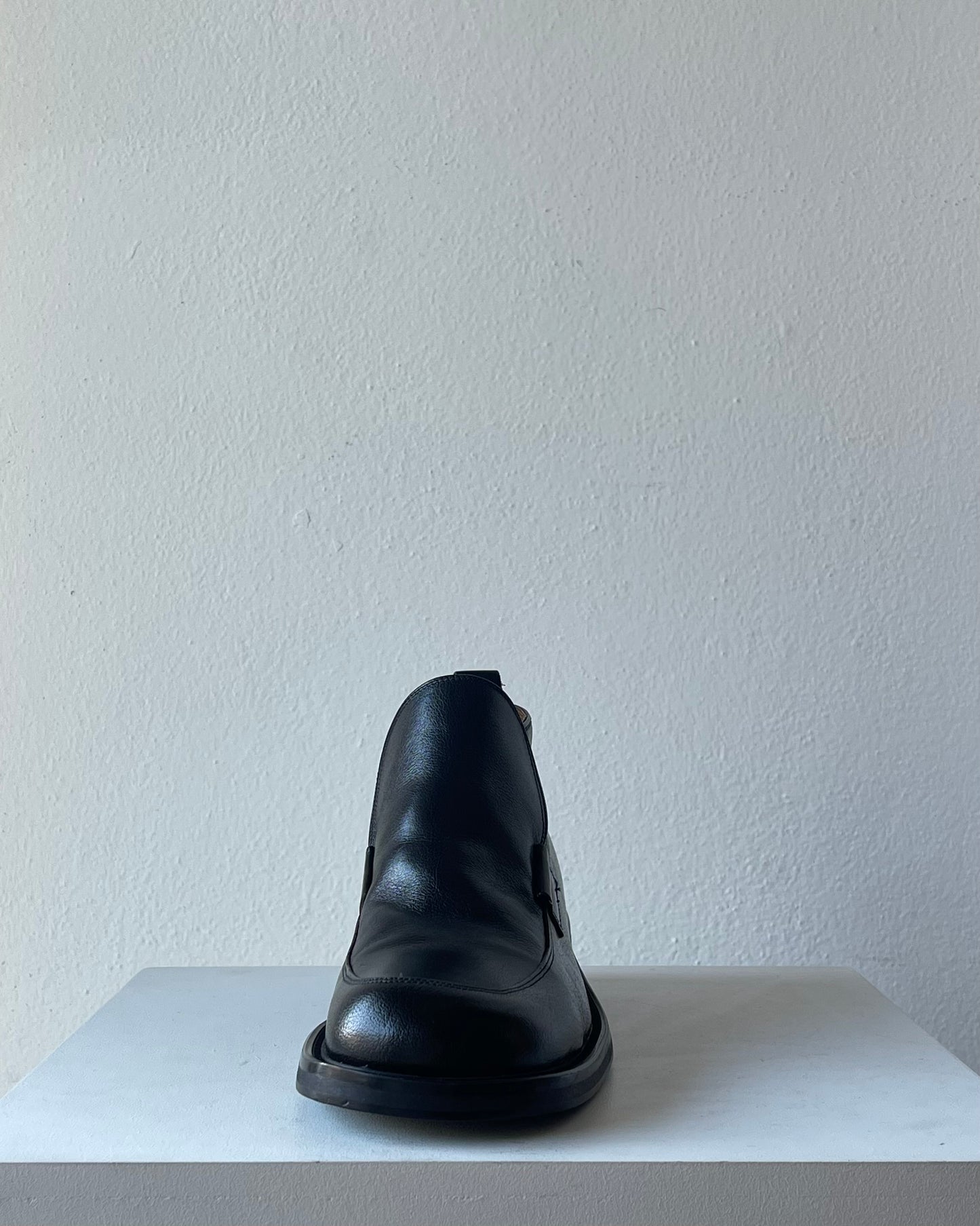 Black mocasso boots