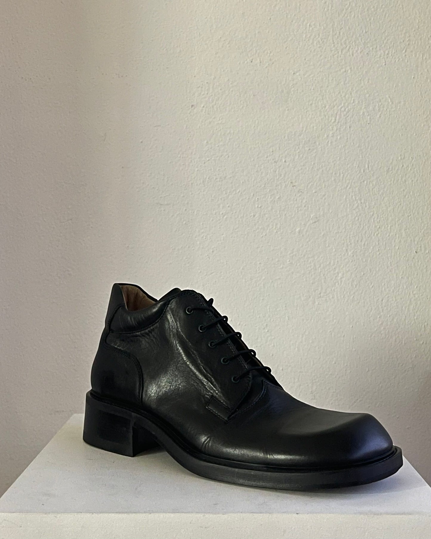 Black bold boot