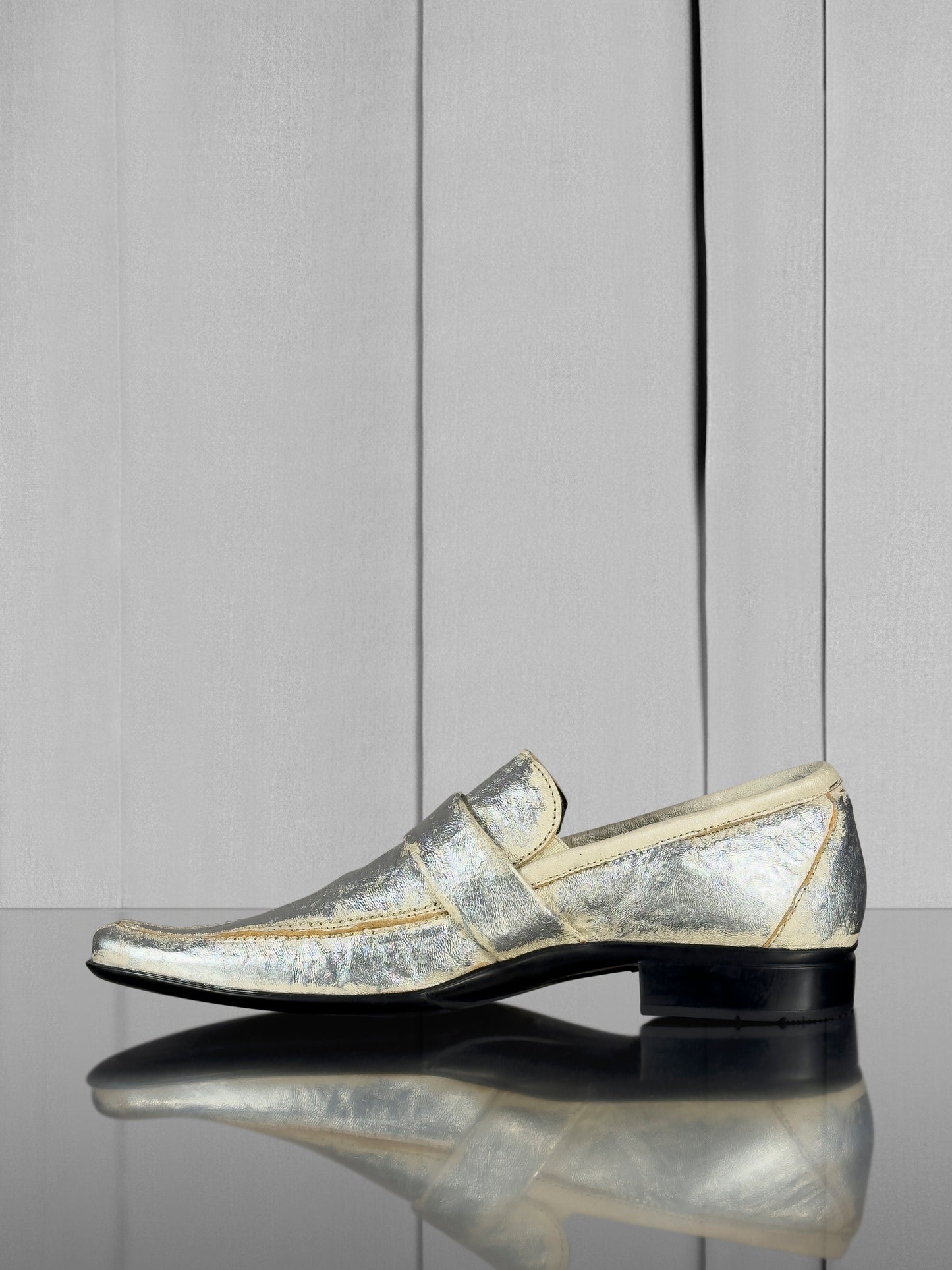 Pointed Loafer – Brushed Silver