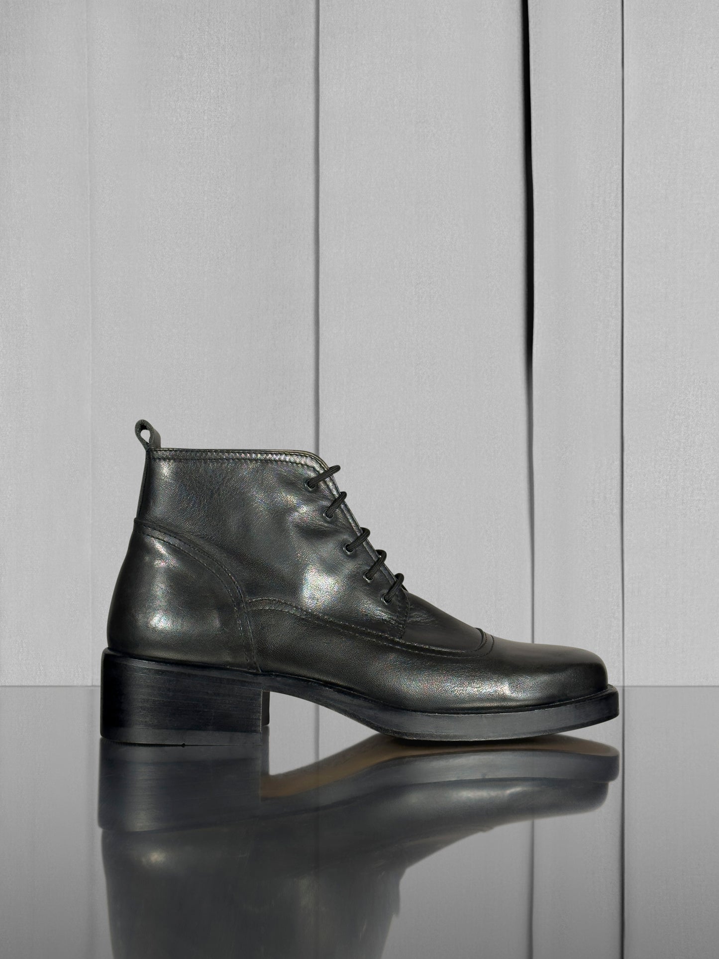 Derby boots - black and high ankle