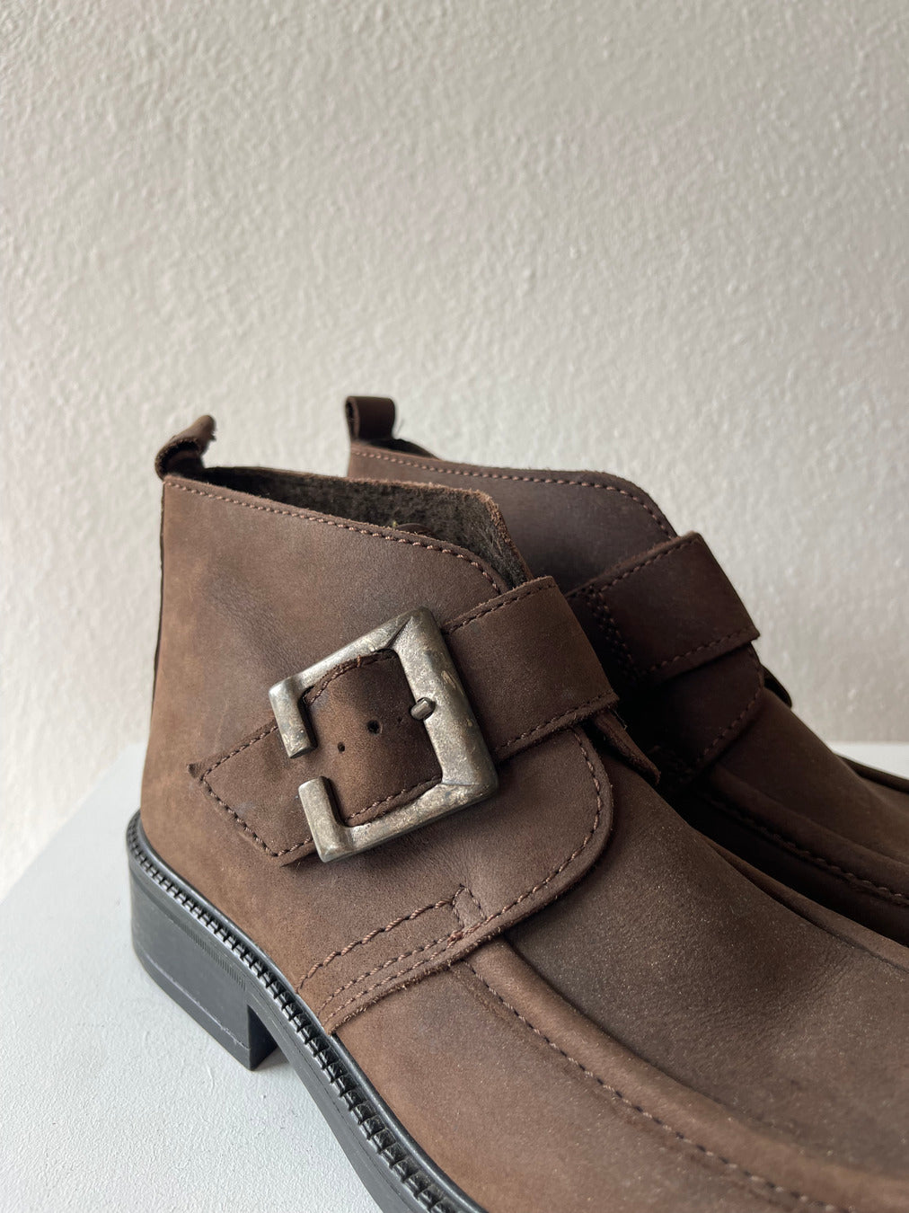 Brown boots with buckle - 36