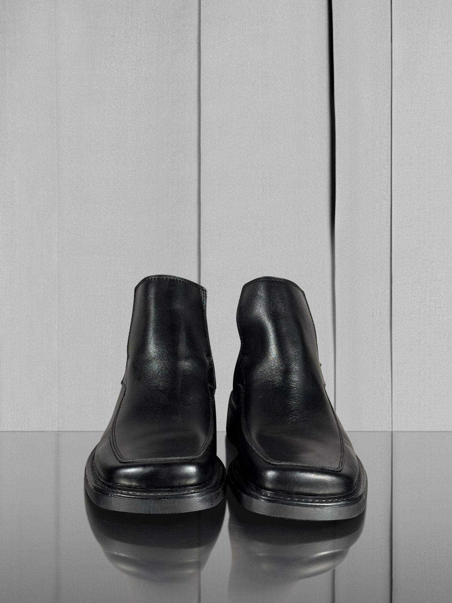 Loafer Boots with Zip